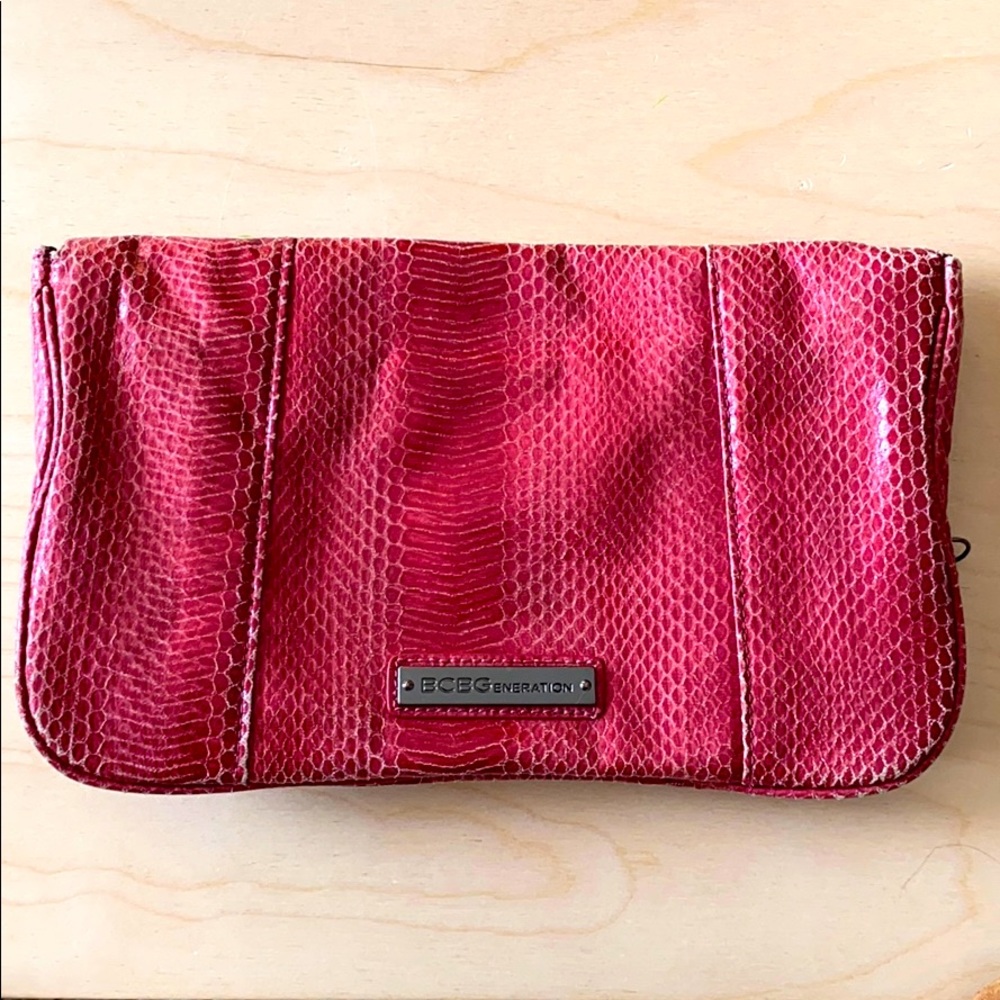 BCBG clutch - perfect condition